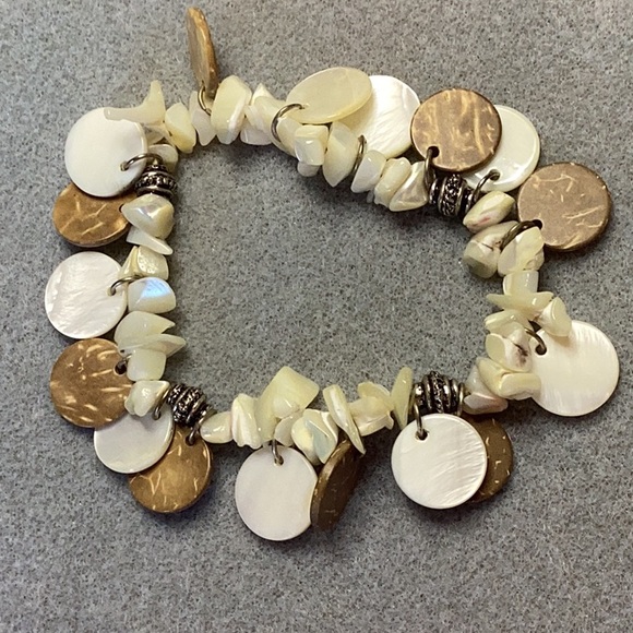 FINAL SALE PRICE Shell & Stone Dual Necklace & Bracelet Set - Picture 7 of 7